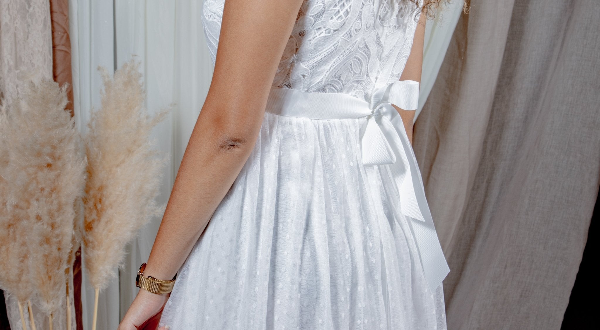 robe dentelle blanche à frange blanche 2