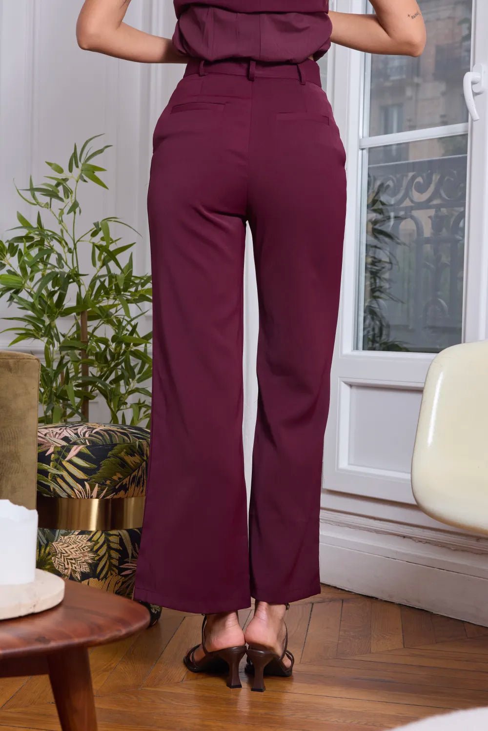 Ensemble “Prestance d’Amour” – Tailleur Bordeaux