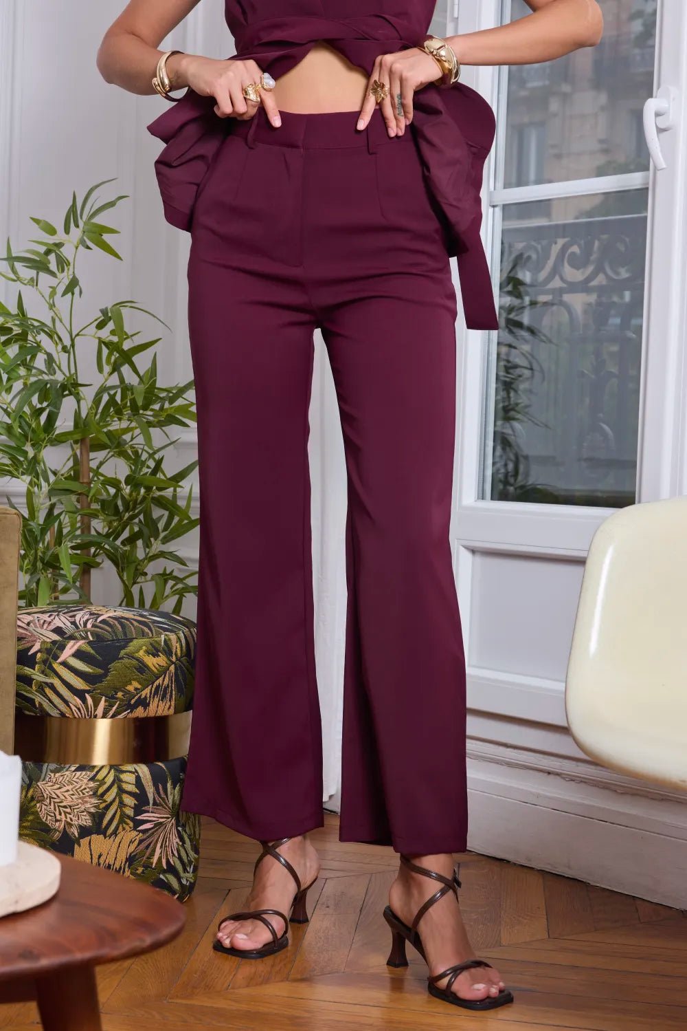 Ensemble “Prestance d’Amour” – Tailleur Bordeaux