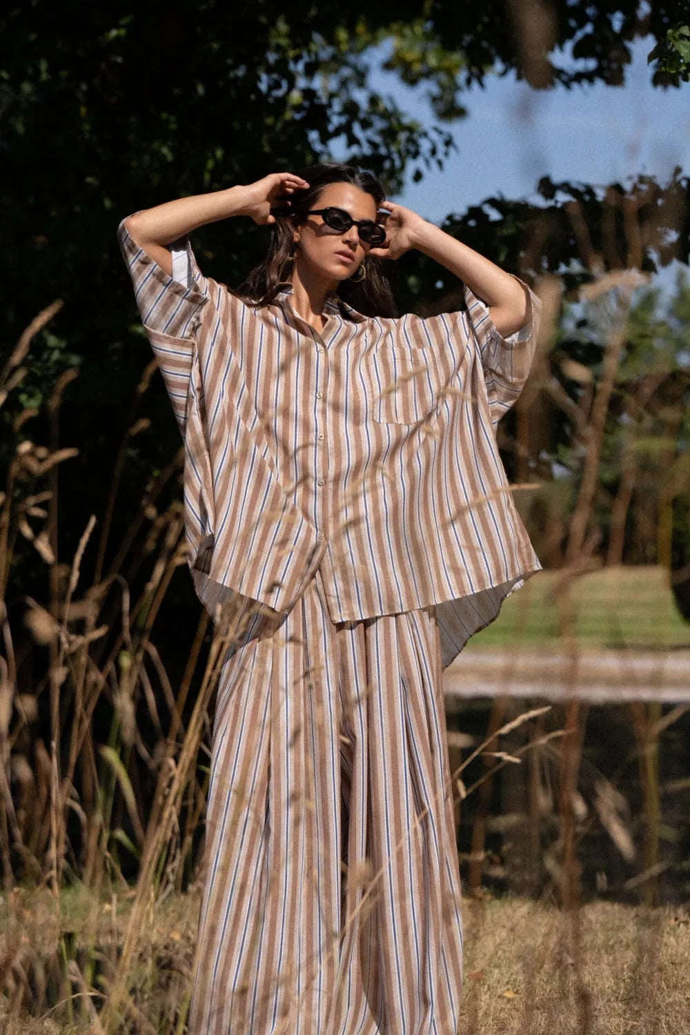 Ensemble Blandine – Chemise oversize et pantalon large rayé - Beige