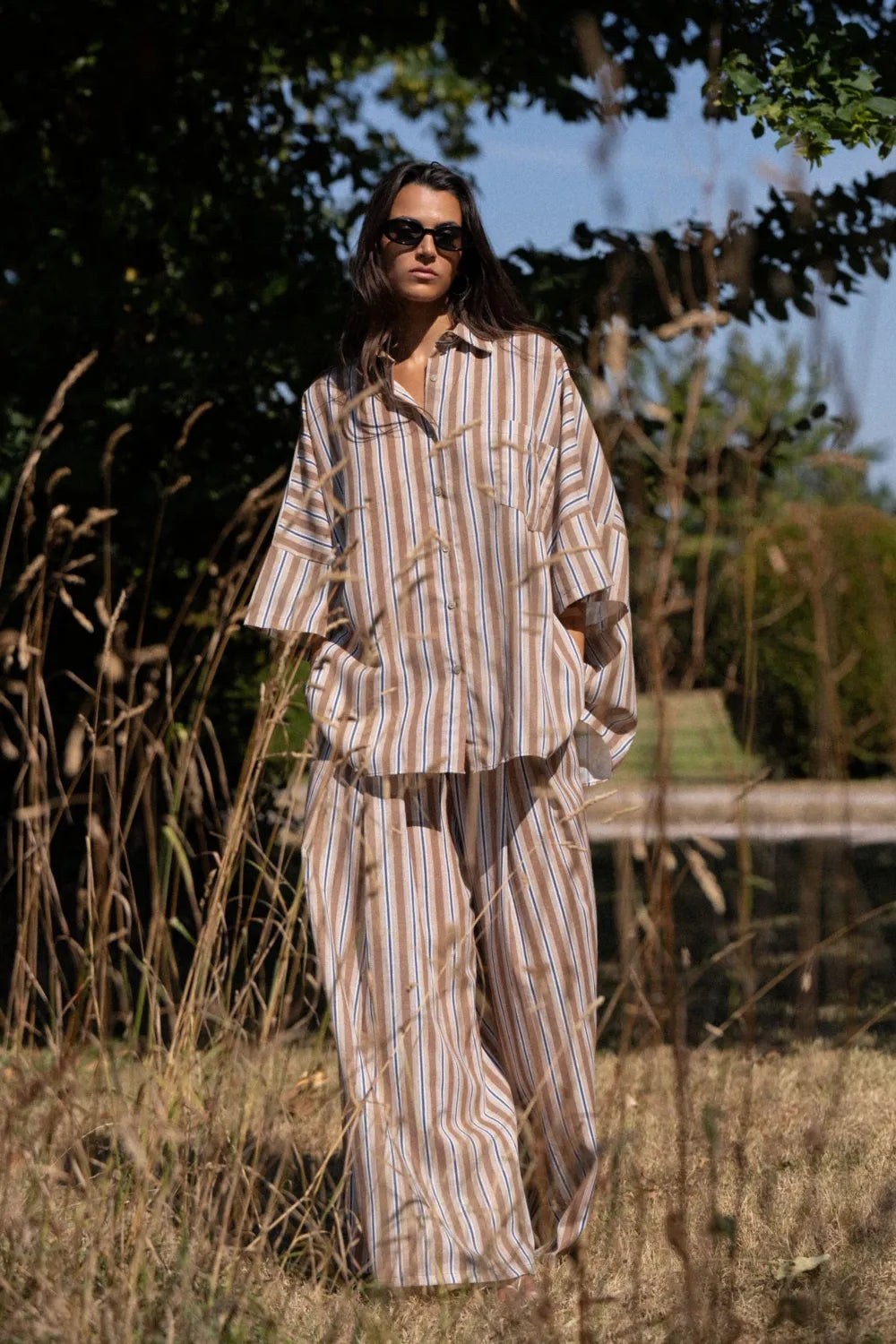 Ensemble Blandine – Chemise oversize et pantalon large rayé - Beige