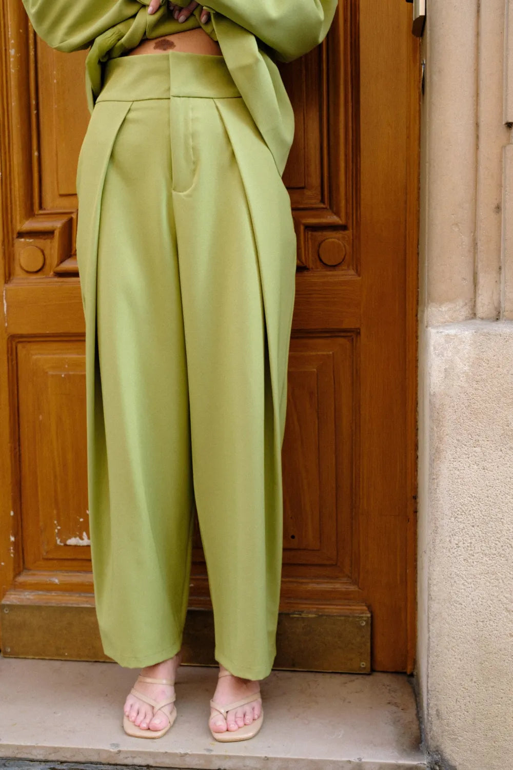Pantalon ANIS : une coupe taille haute pour une allure affirmée