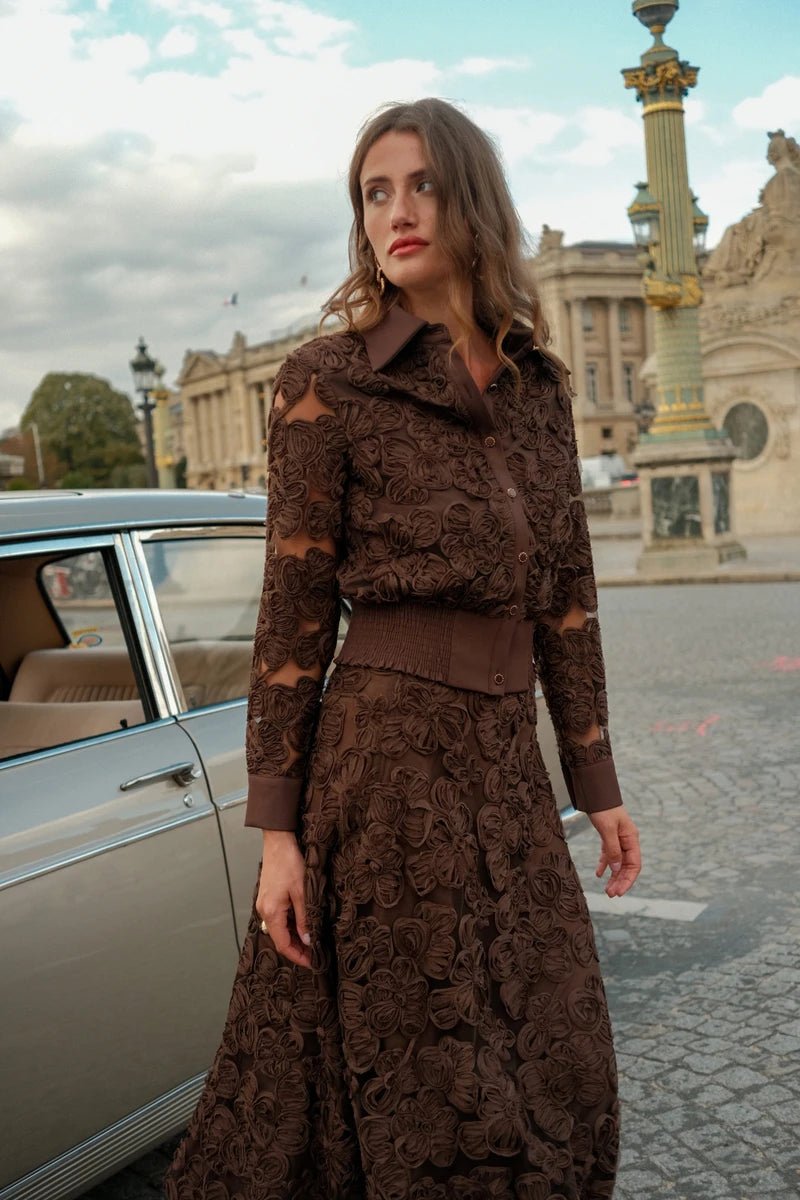 Ensemble “Éclat de Chocolat” – Ensemble 2 Pièces Brodé Floral